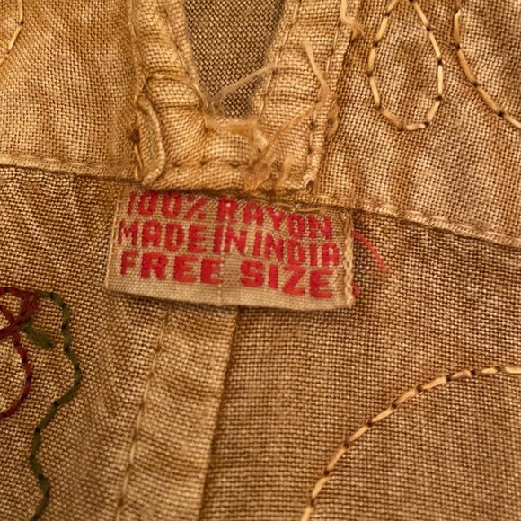 Gorgeous vintage long embroidered wraparound beige skirt made in India (mlb) - Picture 13 of 16